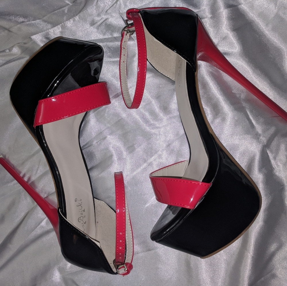 Patent shine stiletto platforms